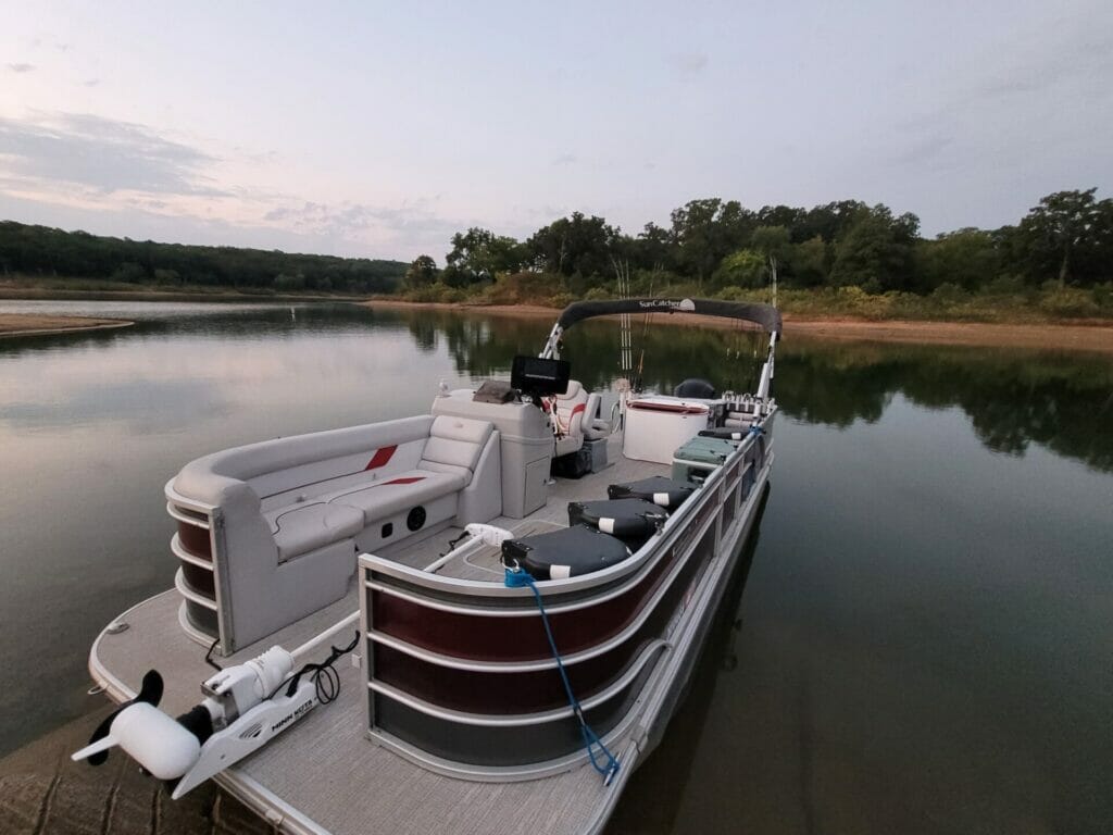 Lake Texoma Striper Services boat